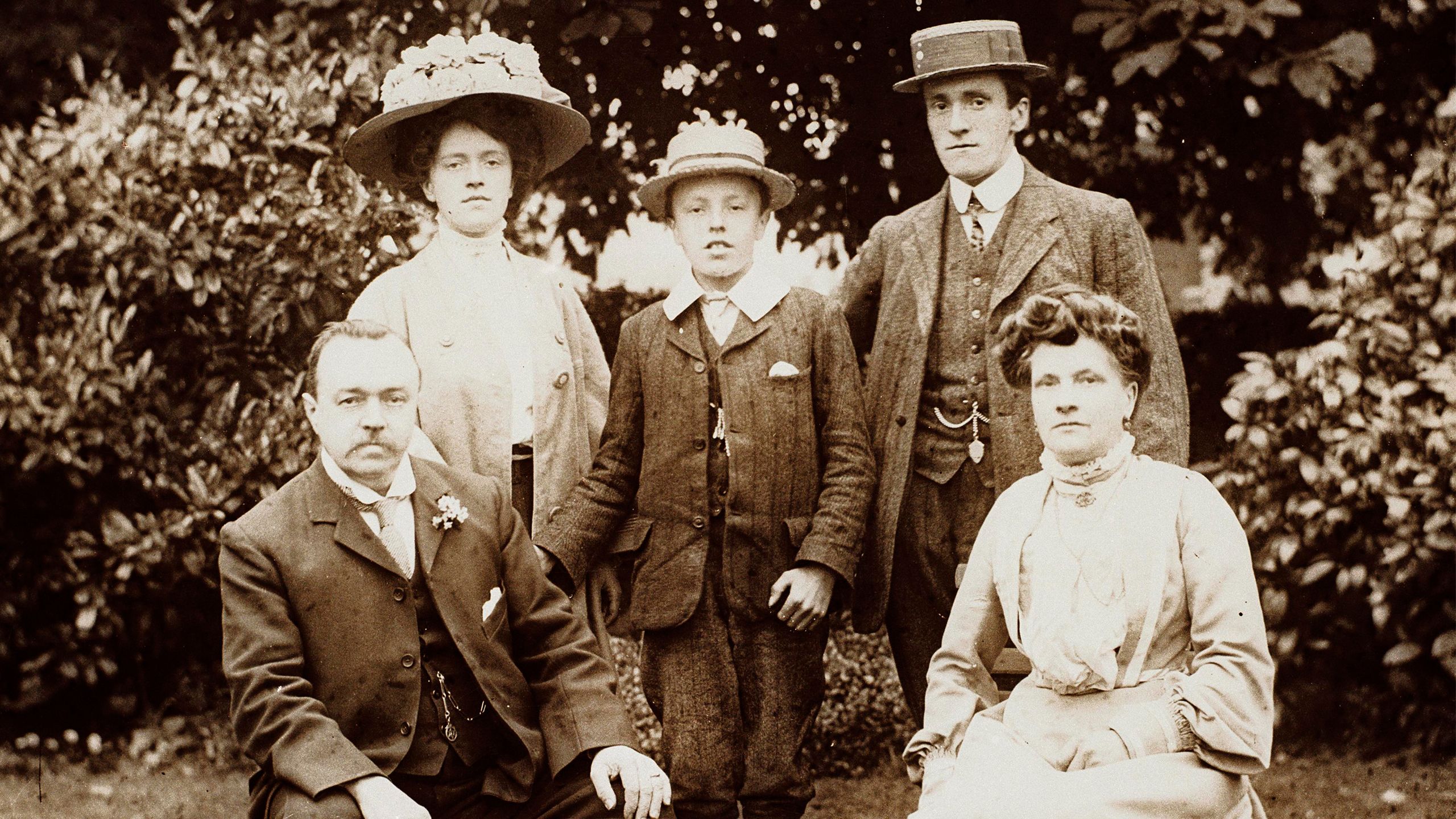 Image: family photo of the Evans family