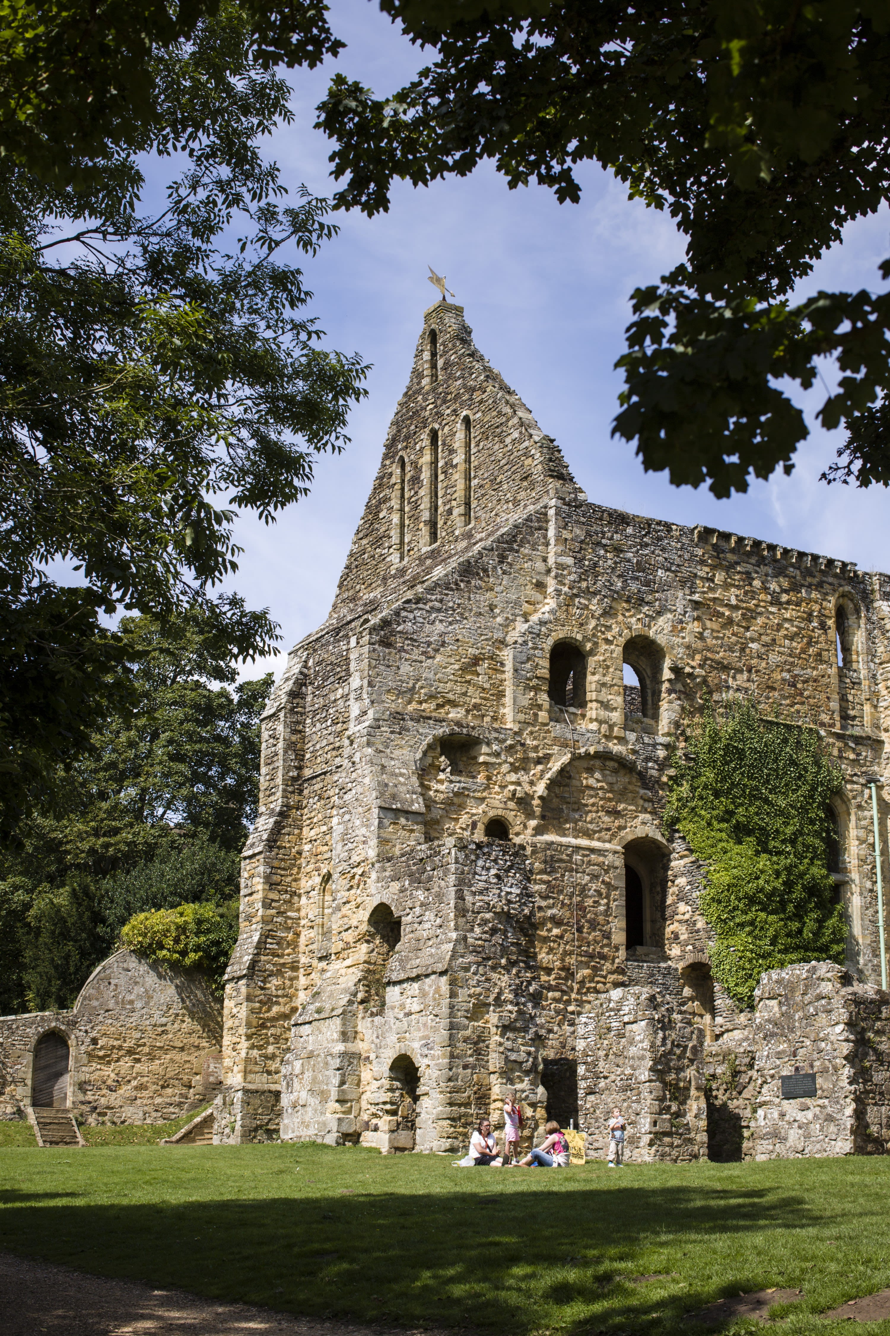 Image: Battle Abbey today